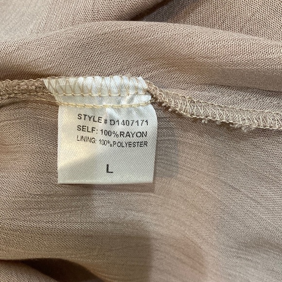 CATCH ME Bojo Open Lace Bell Sleeve Blouse Size L tan - Picture 9 of 9